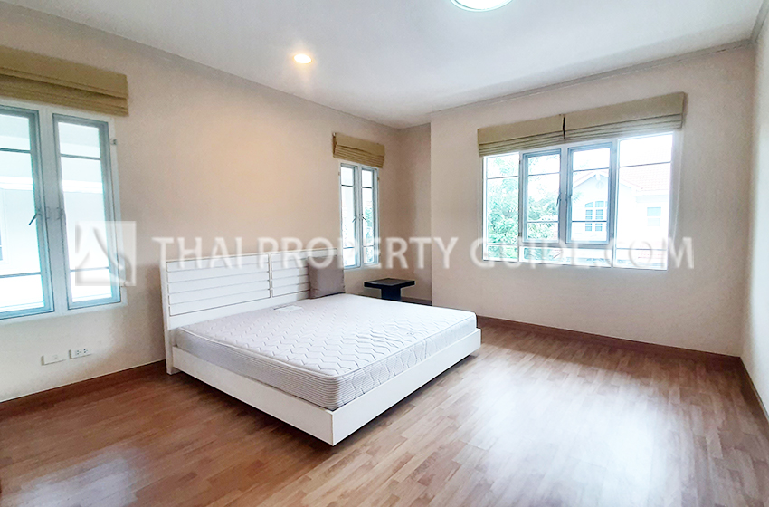 House with Shared Pool in Other 